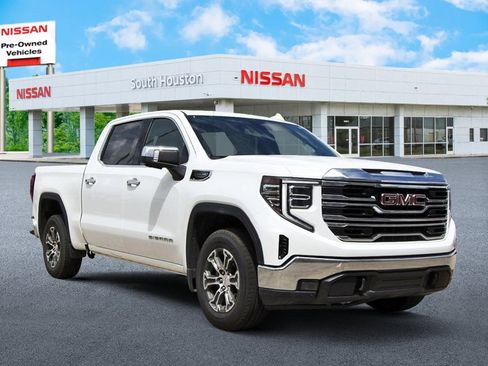 Used 2024 GMC Sierra 1500 SLT image 1