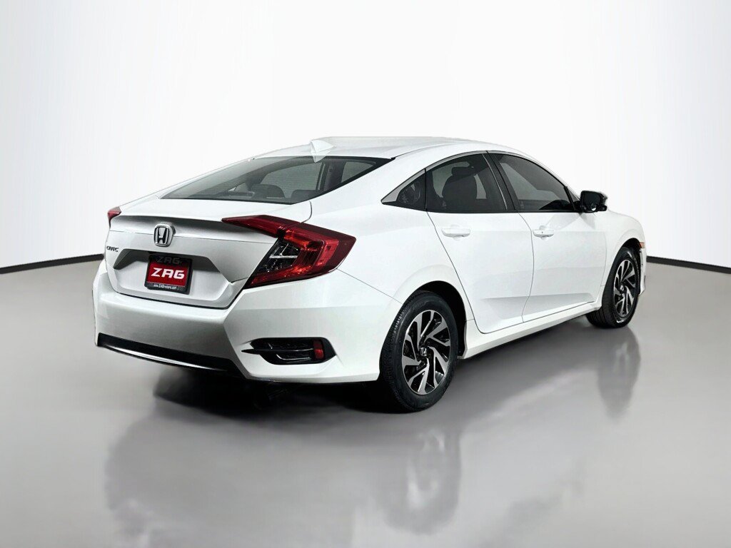 Used 2018 Honda Civic EX image 5