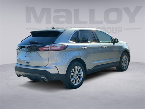 Used 2024 Ford Edge Titanium image 5
