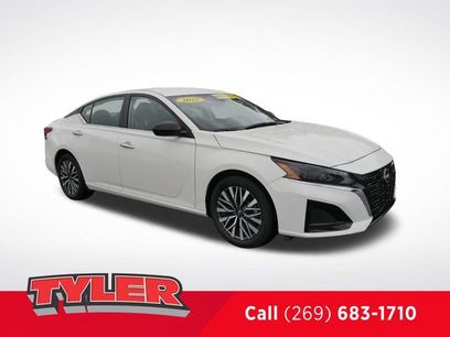 Used 2025 Nissan Altima 2.5 SV