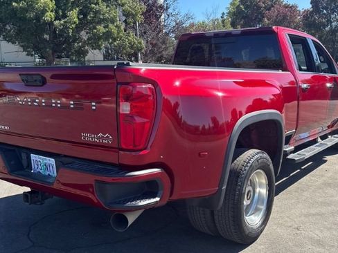 Used 2022 Chevrolet Silverado 3500 High Country AWD/4WD image 6