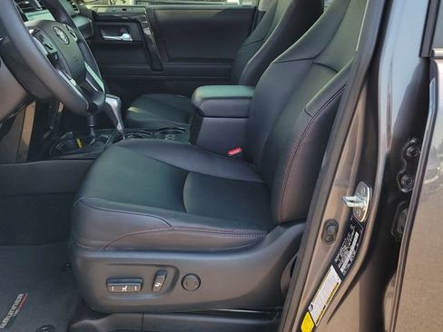 Used 2023 Toyota 4Runner TRD Off-Road Premium AWD/4WD image 6