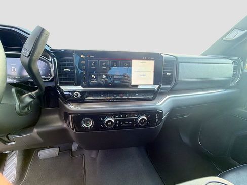 Used 2024 GMC Sierra 1500 SLT AWD/4WD image 26
