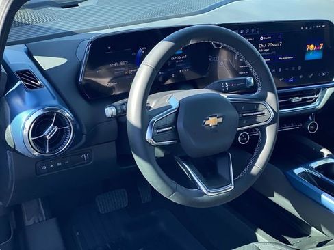 New 2026 Chevrolet Equinox EV LT FWD image 19