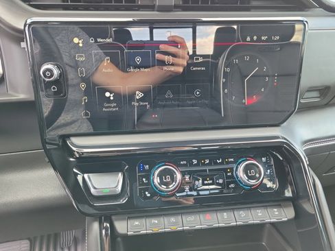 Used 2025 GMC Sierra 1500 AT4X image 17