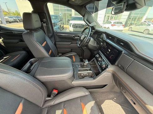 Used 2023 GMC Sierra 1500 AT4 w/ AT4 Premium Package AWD/4WD image 31