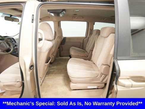 Used 2006 Kia Sedona FWD image 17