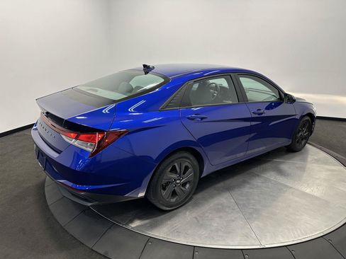 Certified 2023 Hyundai Elantra SEL w/ Cargo Package FWD image 7