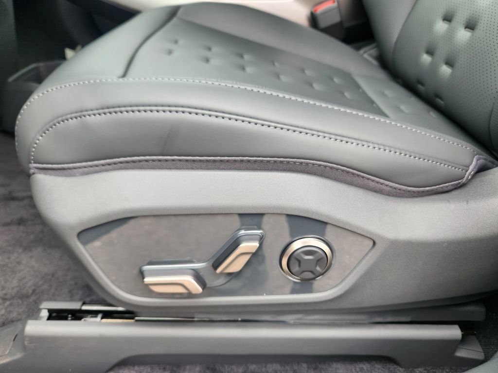New 2026 Kia EV9 Wind AWD/4WD image 7