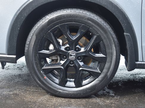 Certified 2024 Honda HR-V Sport image 35