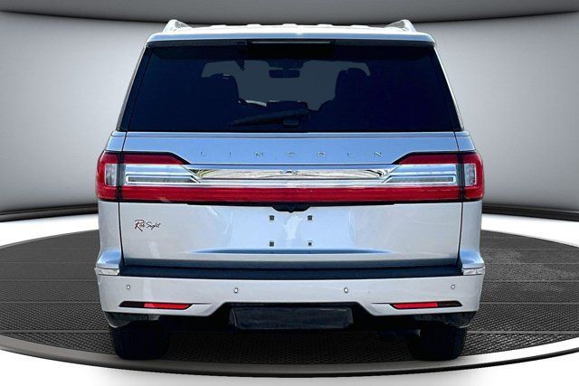 Used 2019 Lincoln Navigator Reserve AWD/4WD image 5