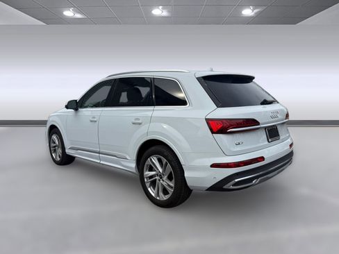 Used 2024 Audi Q7 3.0T Premium Plus image 3