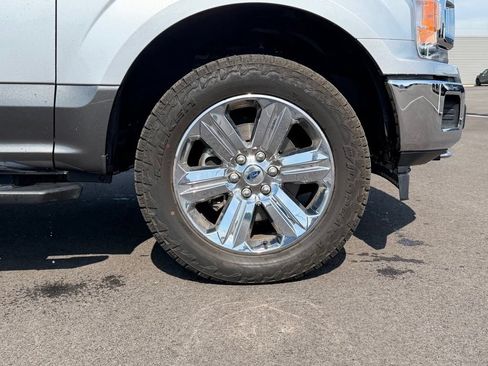 Used 2019 Ford F150 XLT w/ Equipment Group 302A Luxury AWD/4WD image 18