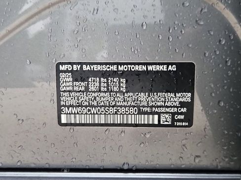 Used 2025 BMW 330i Sedan w/ Premium Package image 22