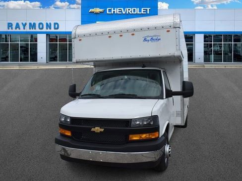 New 2025 Chevrolet Express 3500 w/ Power Convenience Package image 9