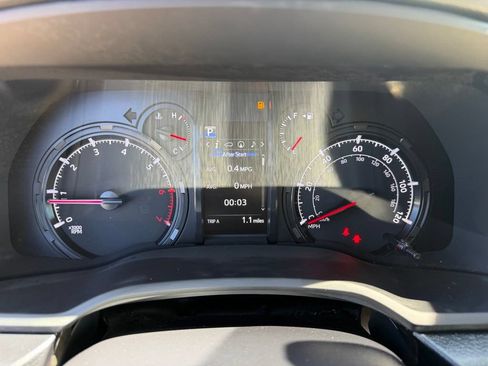 Used 2022 Toyota 4Runner SR5 AWD/4WD image 20