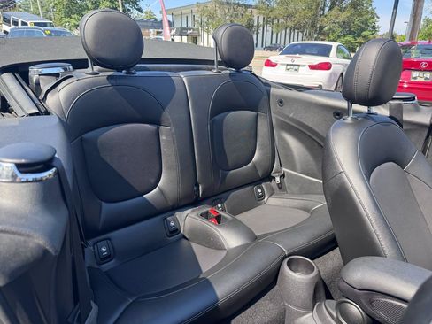Used 2016 MINI Cooper Convertible FWD image 29