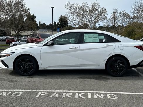 New 2026 Hyundai Elantra Sport image 7