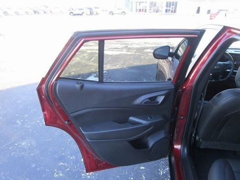 Certified 2024 Chevrolet Trax RS image 16