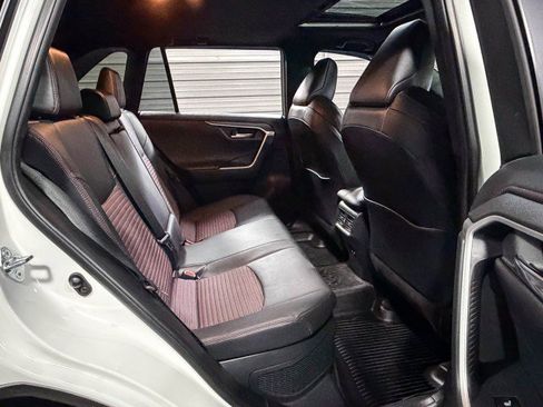 Used 2021 Toyota RAV4 XSE w/ Weather Package image 18