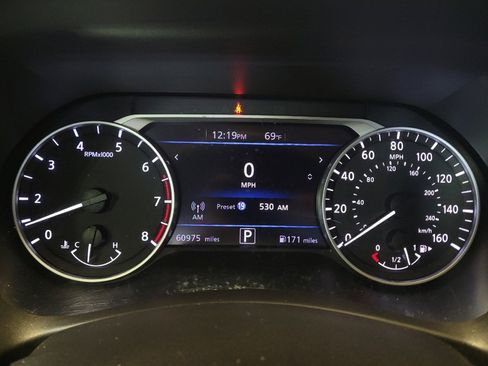 Used 2024 Nissan Sentra SV FWD image 23