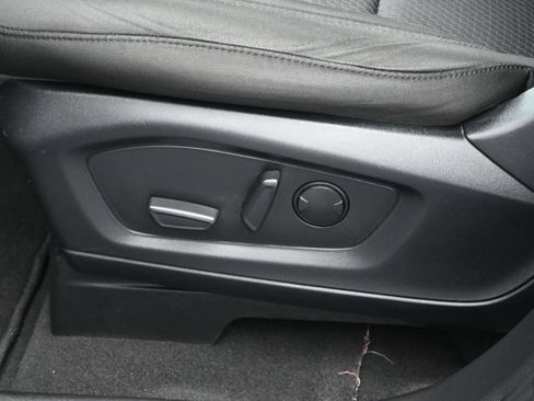 Certified 2023 Ford Explorer XLT RWD image 10