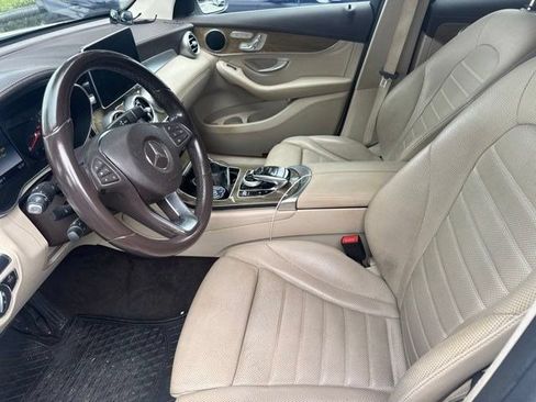 Used 2018 Mercedes-Benz GLC 300 4MATIC Coupe image 3