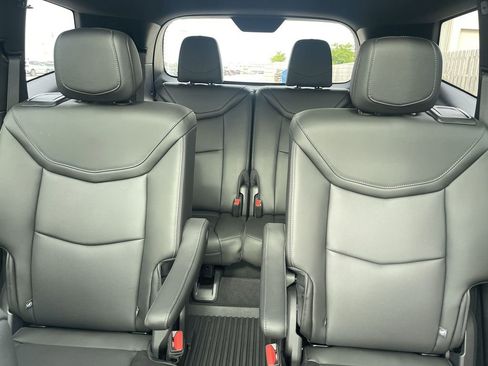 Certified 2024 Cadillac XT6 Premium Luxury w/ LPO, Floor Liner Package AWD/4WD image 30