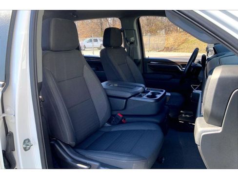 Used 2024 Chevrolet Silverado 2500 LT w/ Z71 Sport Edition image 7