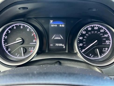 Used 2021 Toyota Camry SE FWD image 43