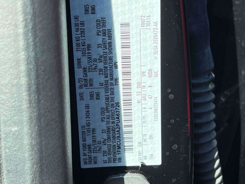 Used 2023 Ford Escape Platinum w/ Premium Technology Package image 27