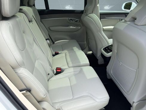 New 2026 Volvo XC90 B6 Ultra w/ Protection Package AWD/4WD image 30