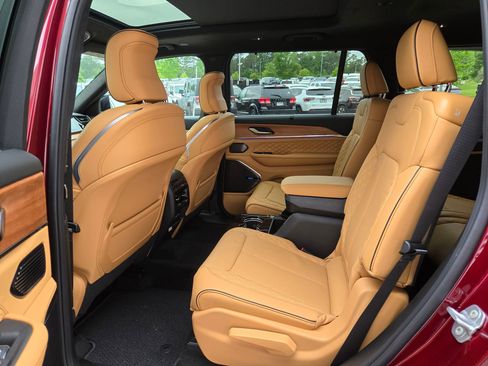 New 2026 Jeep Grand Cherokee L Summit AWD/4WD image 35