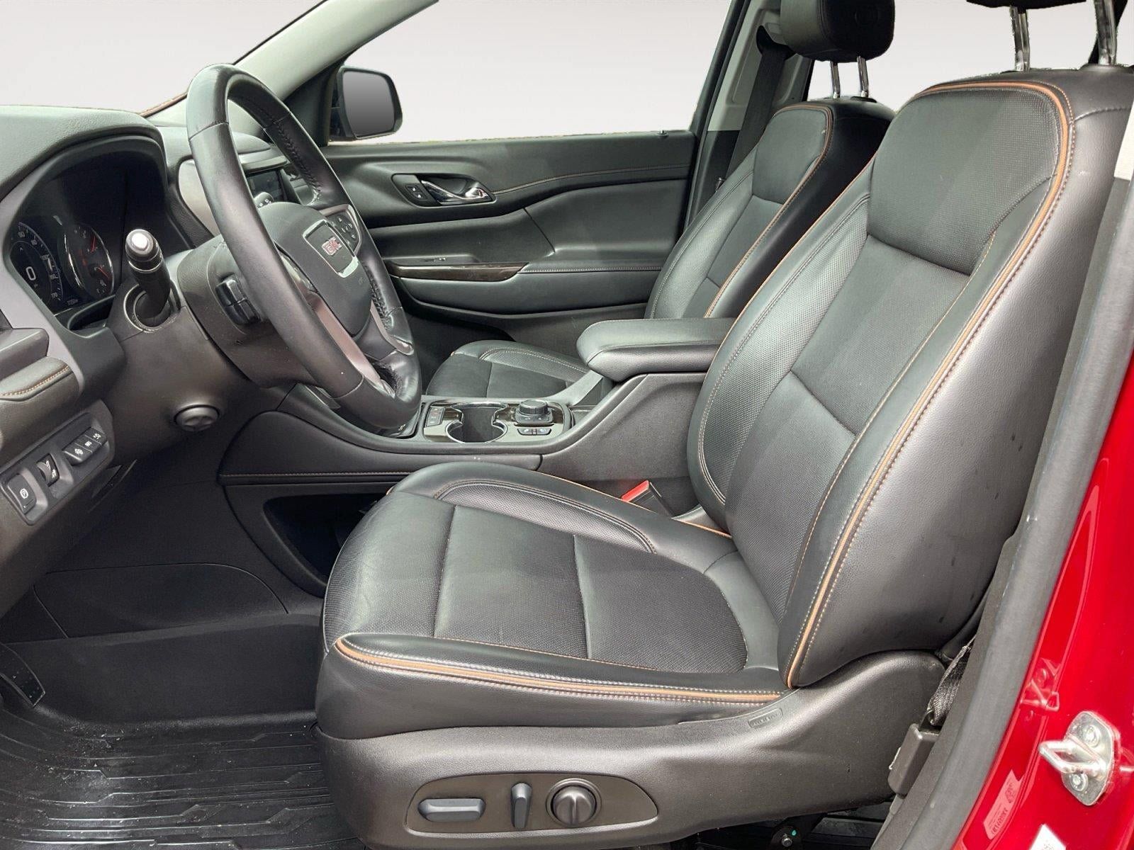 Used 2022 GMC Acadia AT4 w/ Technology Package AWD/4WD image 9