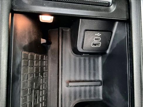 Certified 2025 Ford Expedition Active AWD/4WD image 28