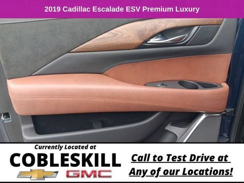 Used 2019 Cadillac Escalade ESV Premium Luxury AWD/4WD image 16