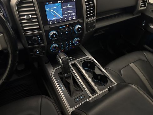 Used 2018 Ford F150 Platinum w/ Equipment Group 701A Luxury image 22
