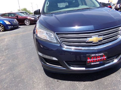 Used 2017 Chevrolet Traverse LS FWD image 42