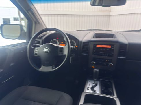 Used 2012 Nissan Titan SV RWD image 15