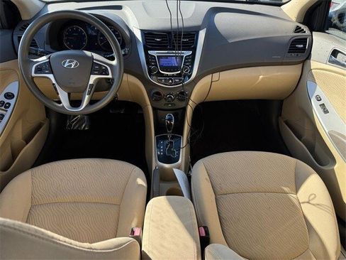 Used 2013 Hyundai Accent GLS w/ Premium Pkg image 8
