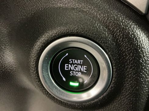 Used 2021 Chevrolet Silverado 1500 LT AWD/4WD image 21
