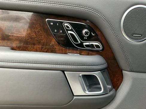 Used 2021 Land Rover Range Rover P525 Westminster Edition LWB image 22