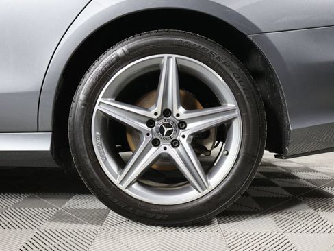 Used 2019 Mercedes-Benz E 300 4MATIC image 8