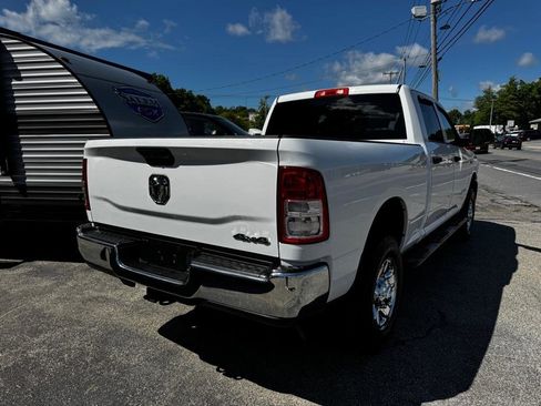 Used 2022 RAM 3500 Tradesman w/ Chrome Appearance Group AWD/4WD image 6