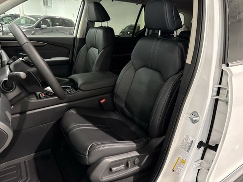New 2026 Honda Pilot Touring image 25