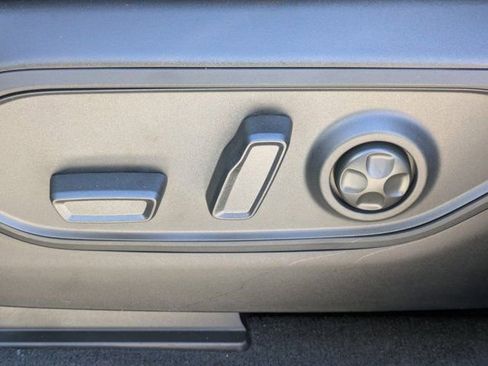 New 2025 Jeep Grand Cherokee Limited w/ Black Appearance Package image 18