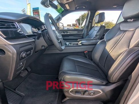 Used 2022 Jeep Wagoneer Series II image 28