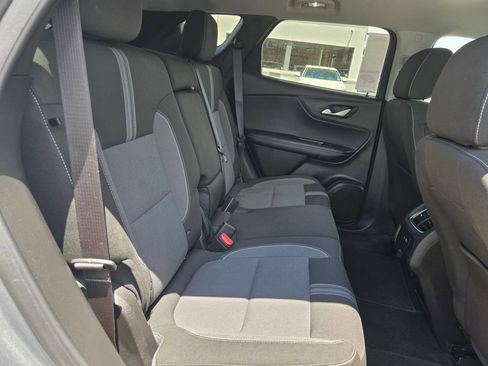 Used 2025 Chevrolet Blazer LT FWD image 31