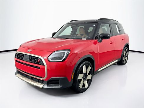 Used 2025 MINI Cooper Countryman S w/ Comfort Package Max image 2