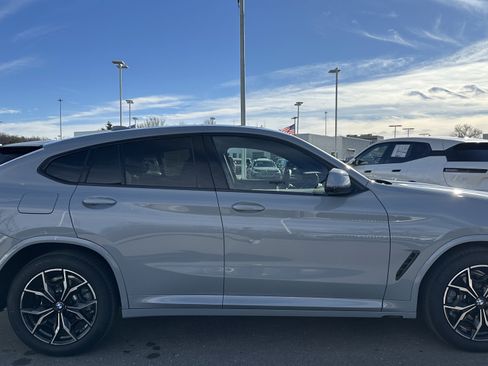 Used 2025 BMW X4 xDrive30i w/ Premium Package image 11